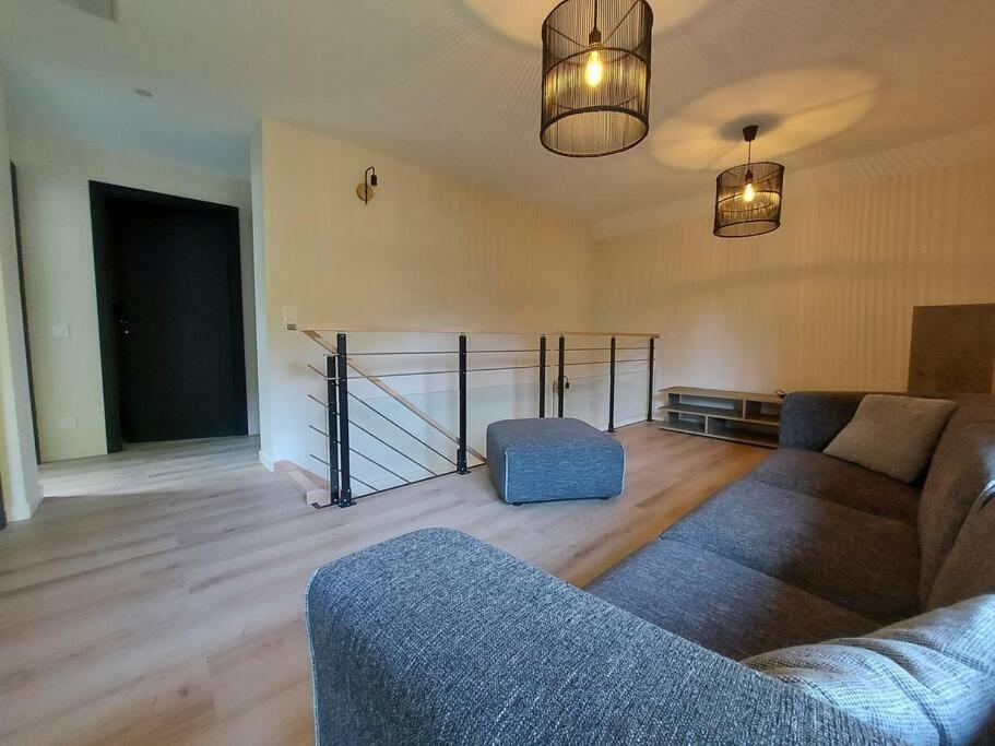 Apartment Et Spacieux A Quelques Pas Du Duingt